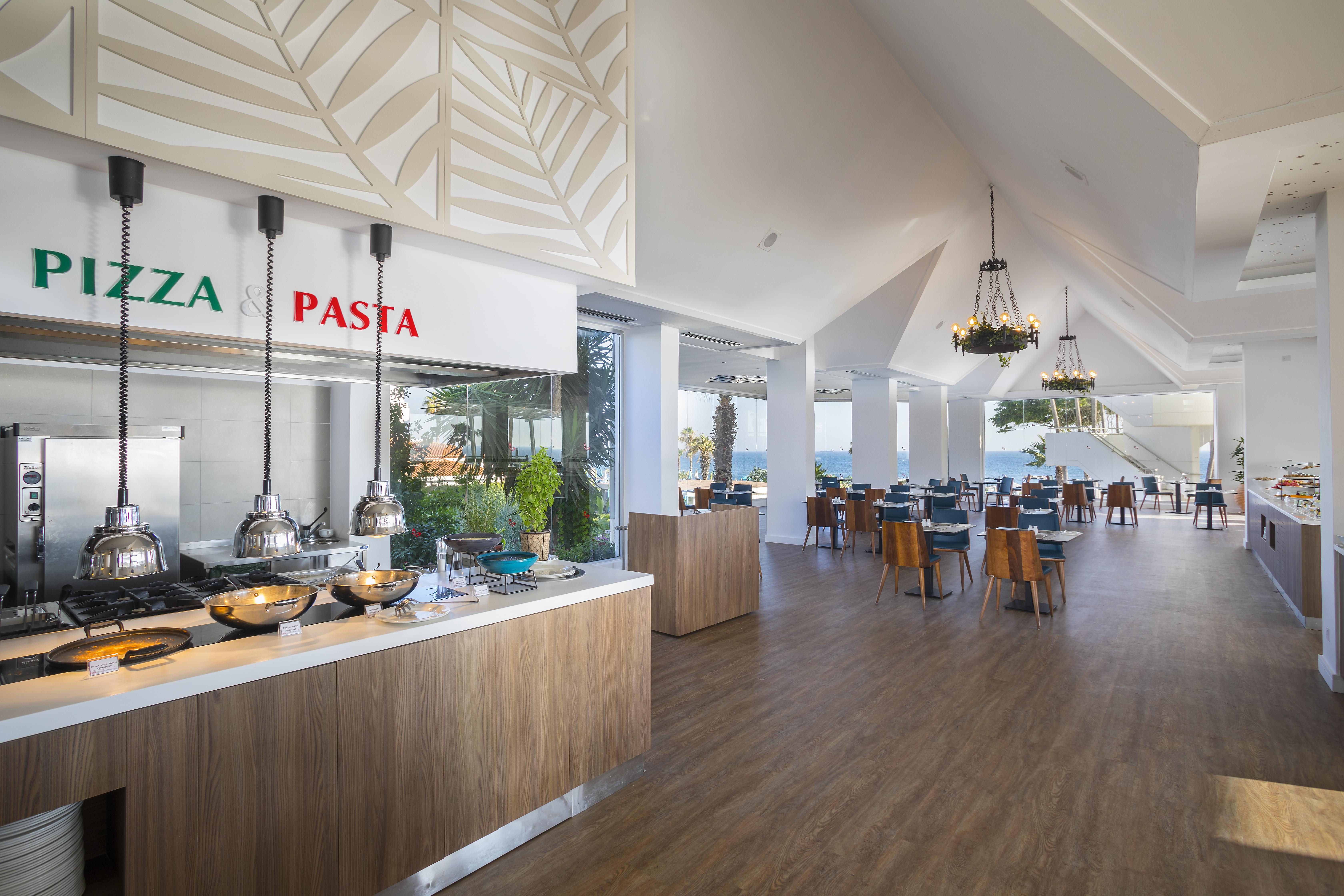 Leonardo Plaza Cypria Maris & (adults Only) Ξενοδοχείο 4*