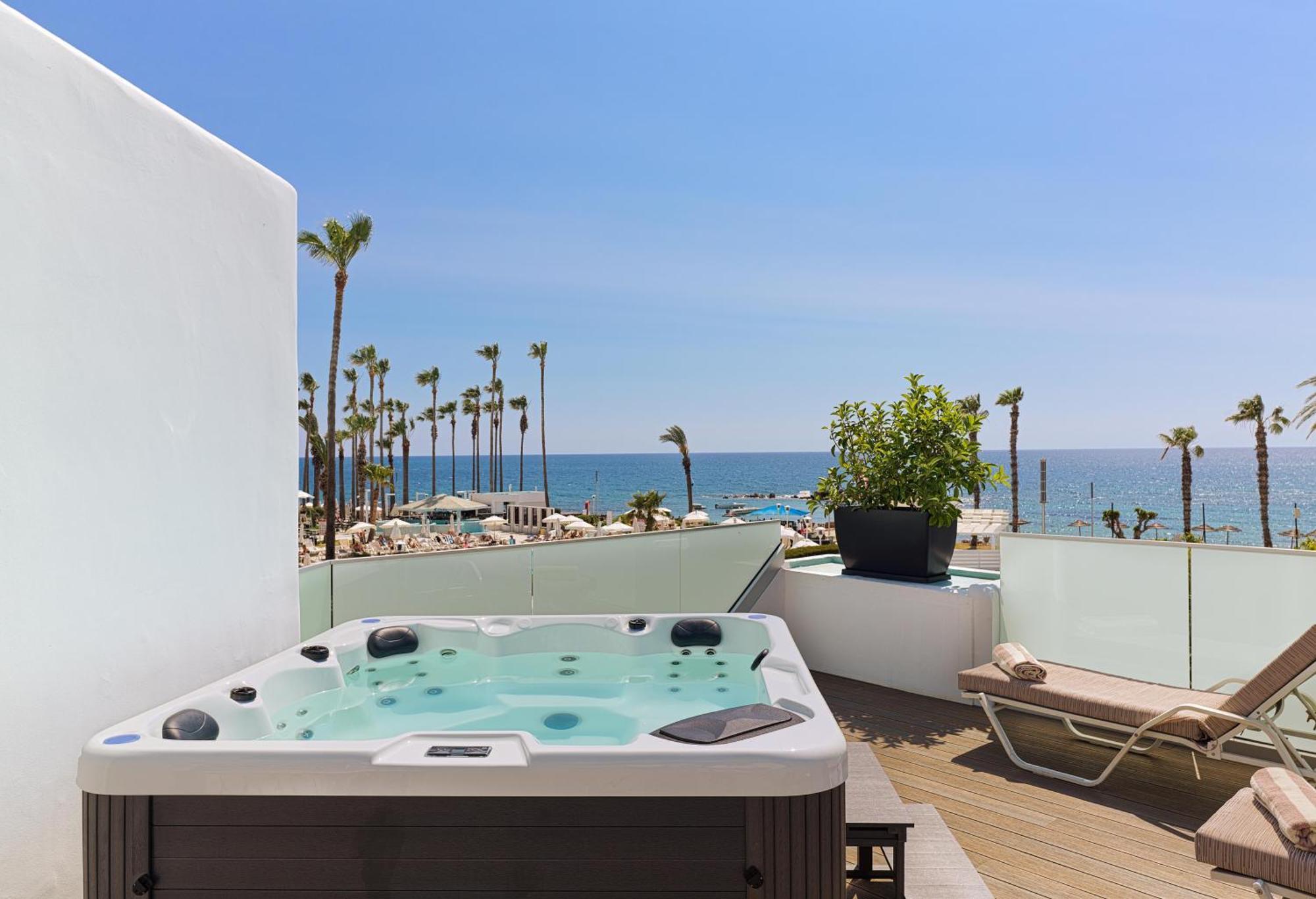 Hotel Leonardo Plaza Cypria Maris & (adults Only) 4*